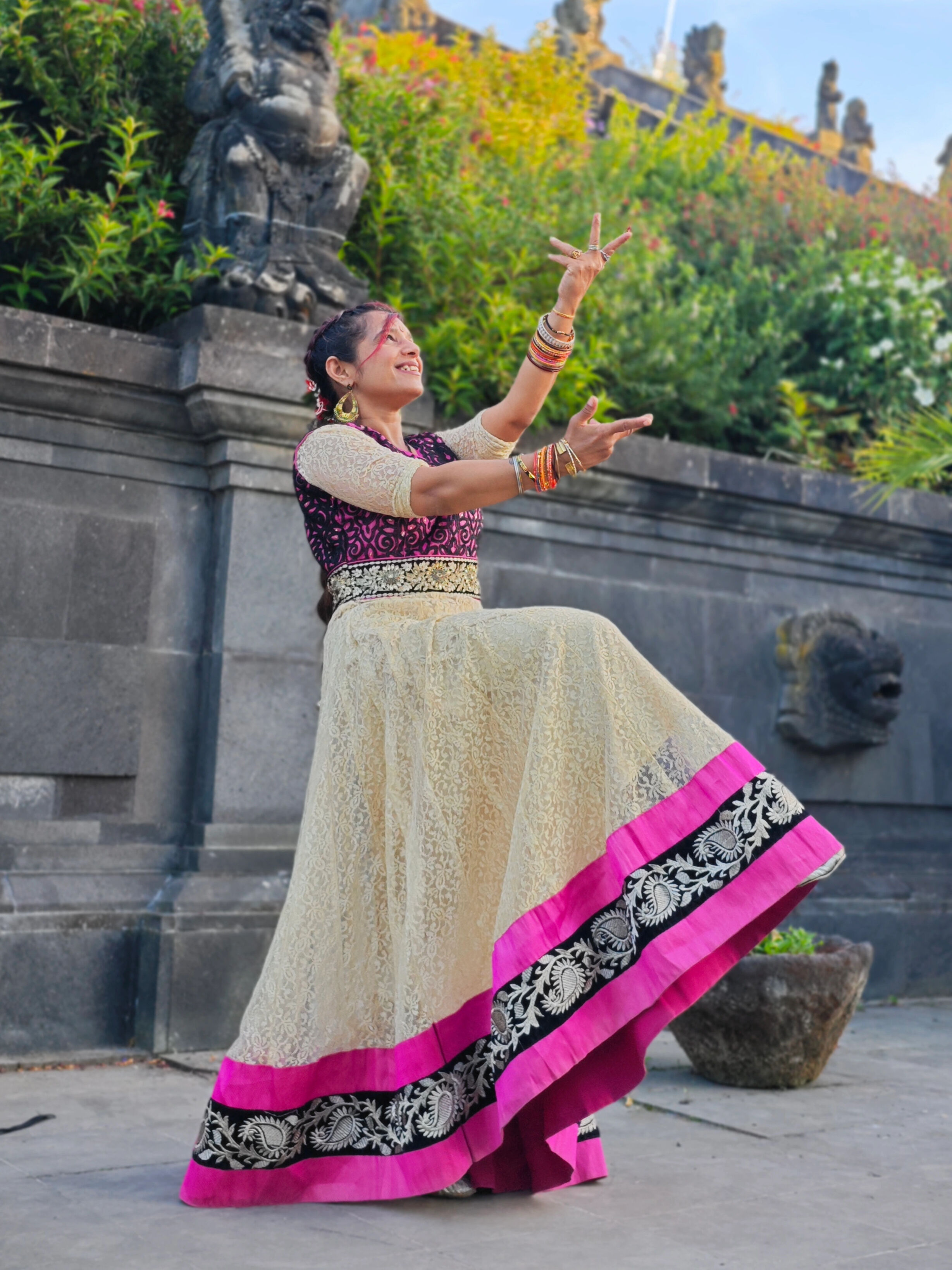 Mani Sakhuja, instructor